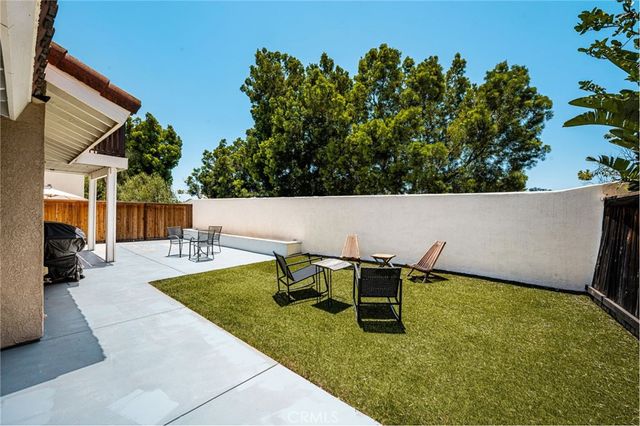 7 Temecula Court, Rancho Santa Margarita, CA 92688