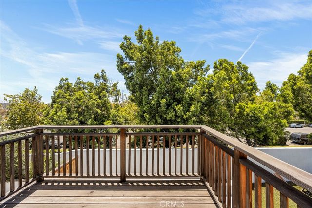 7 Temecula Court, Rancho Santa Margarita, CA 92688