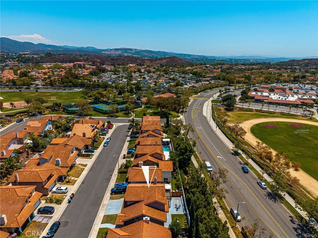 7 Temecula Court, Rancho Santa Margarita, CA 92688