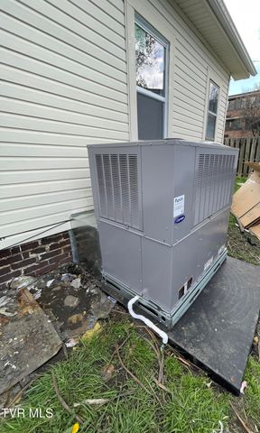 822 Mapleoak Lane, Kingsport, TN 37660