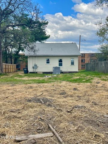 822 Mapleoak Lane, Kingsport, TN 37660