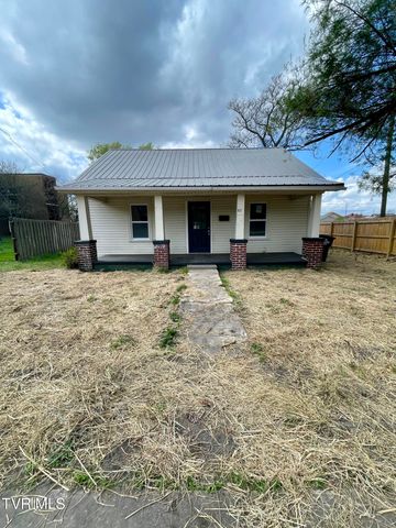 822 Mapleoak Lane, Kingsport, TN 37660