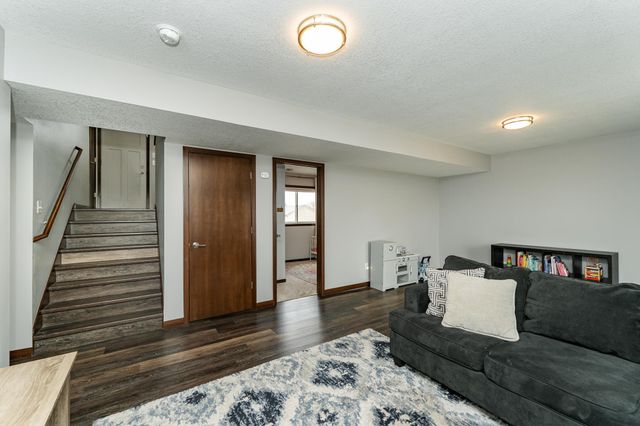 4718 Alan Lane NW, Rochester, MN 55901