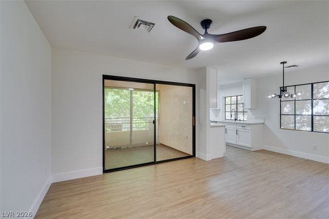 4805 South Torrey Pines Drive 201, Las Vegas, NV 89103