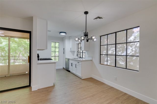 4805 South Torrey Pines Drive 201, Las Vegas, NV 89103