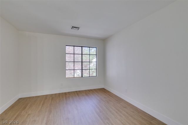 4805 South Torrey Pines Drive 201, Las Vegas, NV 89103