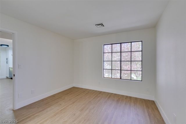 4805 South Torrey Pines Drive 201, Las Vegas, NV 89103