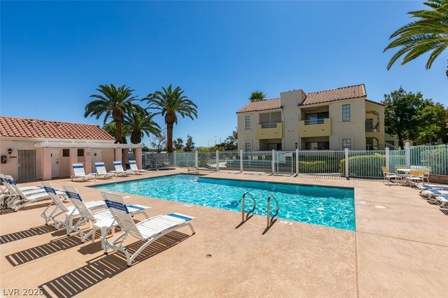 4805 South Torrey Pines Drive 201, Las Vegas, NV 89103