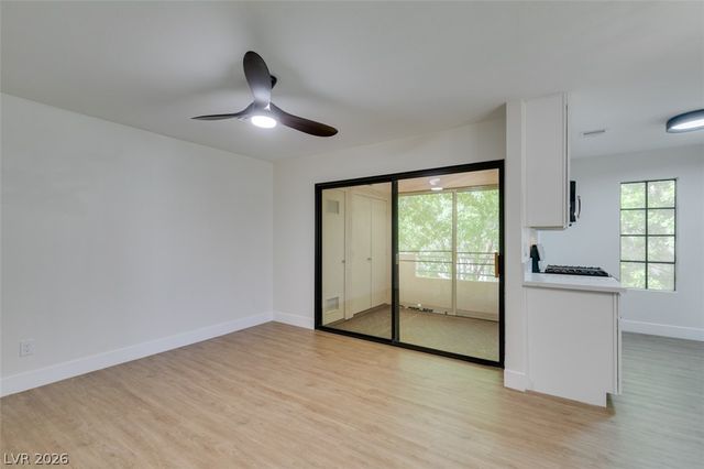 4805 South Torrey Pines Drive 201, Las Vegas, NV 89103