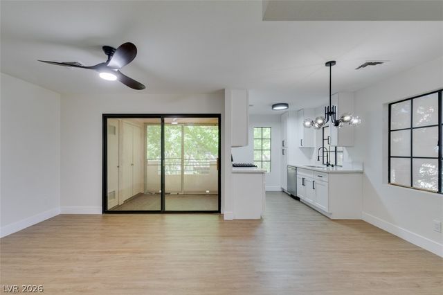 4805 South Torrey Pines Drive 201, Las Vegas, NV 89103