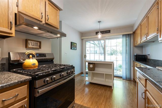 42126 Pellston Drive, Northville, MI 48167