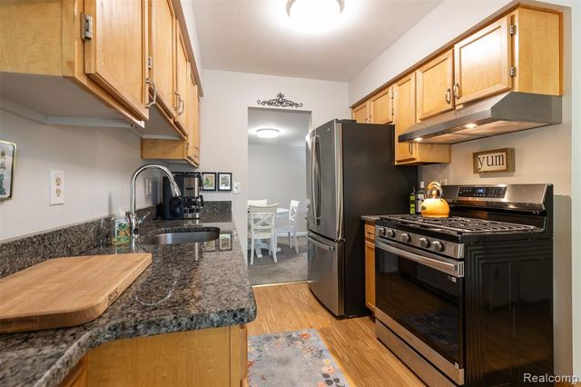 42126 Pellston Drive, Northville, MI 48167