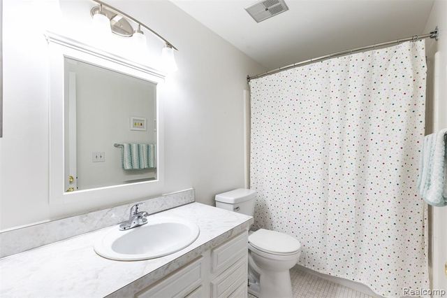 42126 Pellston Drive, Northville, MI 48167