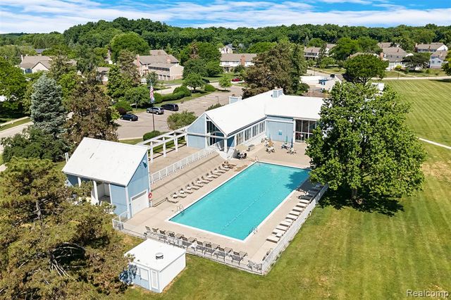 42126 Pellston Drive, Northville, MI 48167