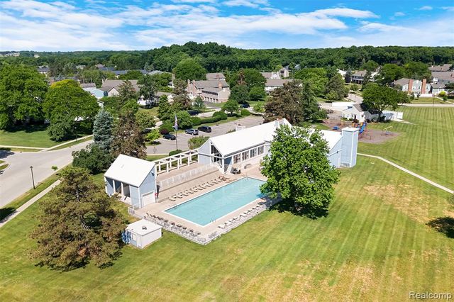 42126 Pellston Drive, Northville, MI 48167