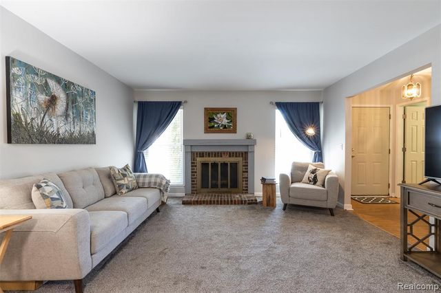 42126 Pellston Drive, Northville, MI 48167