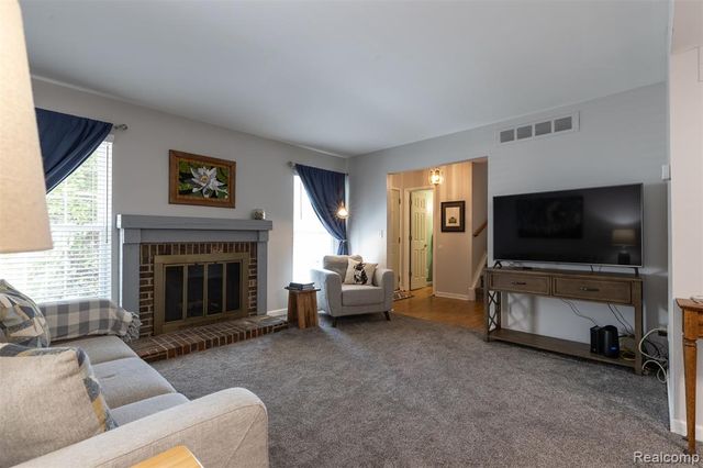 42126 Pellston Drive, Northville, MI 48167