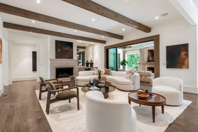 723 Glenairy Court, Sandy Springs, GA 30328