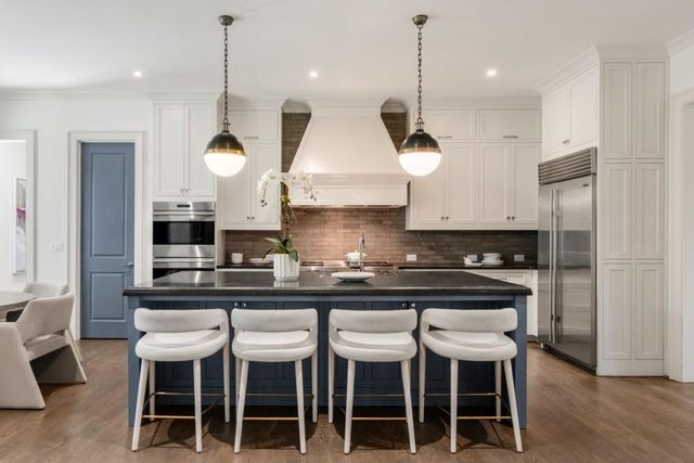 723 Glenairy Court, Sandy Springs, GA 30328