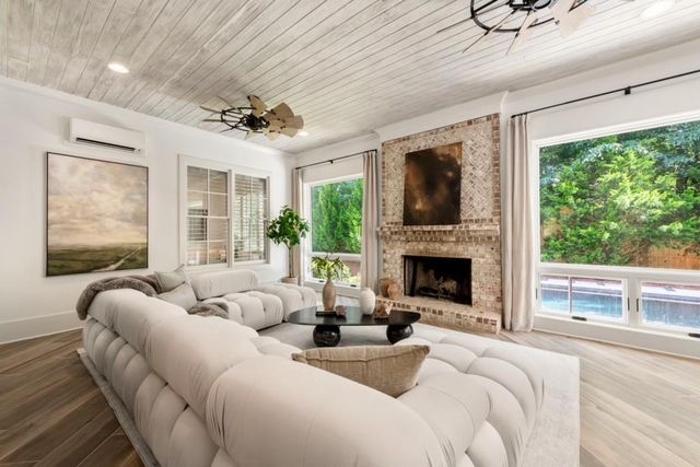 723 Glenairy Court, Sandy Springs, GA 30328