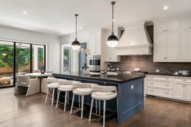 723 Glenairy Court, Sandy Springs, GA 30328