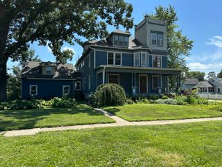 210 S Genesee Street, Morrison, IL 61270