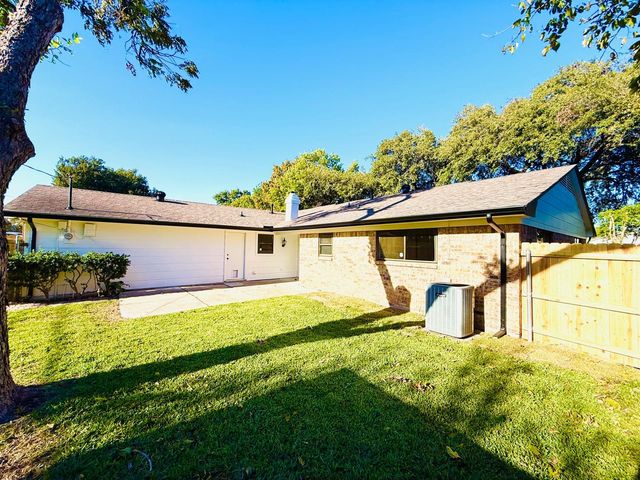 4761 Preston Trail Drive, Mesquite, TX 75150