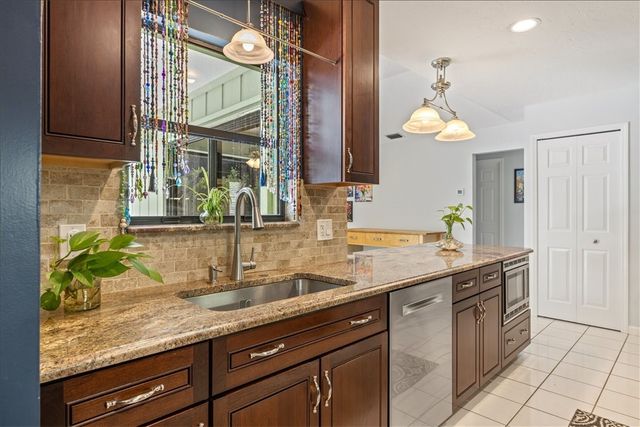 101 40th Court, Vero Beach, FL 32968