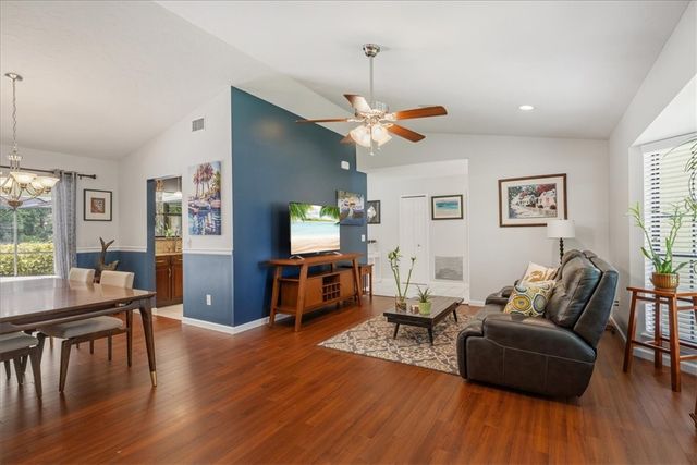 101 40th Court, Vero Beach, FL 32968