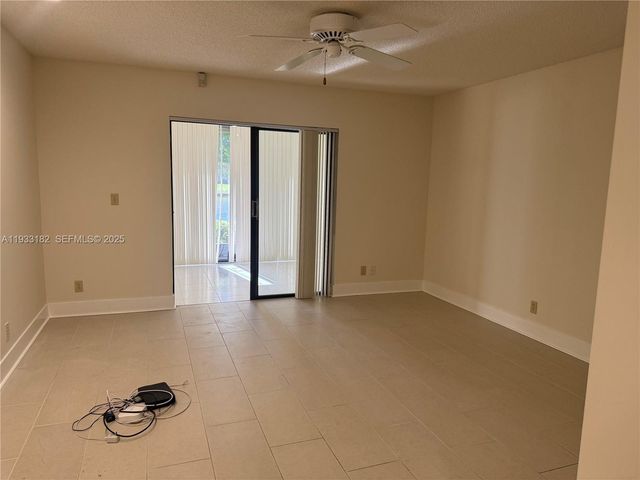 8200 Whispering Palm Dr F, Boca Raton, FL 33496