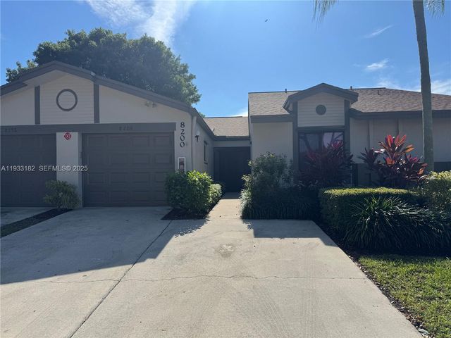 8200 Whispering Palm Dr F, Boca Raton, FL 33496