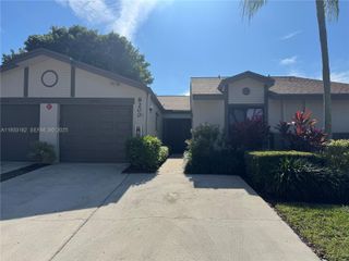 8200 Whispering Palm Dr F, Boca Raton, FL 33496