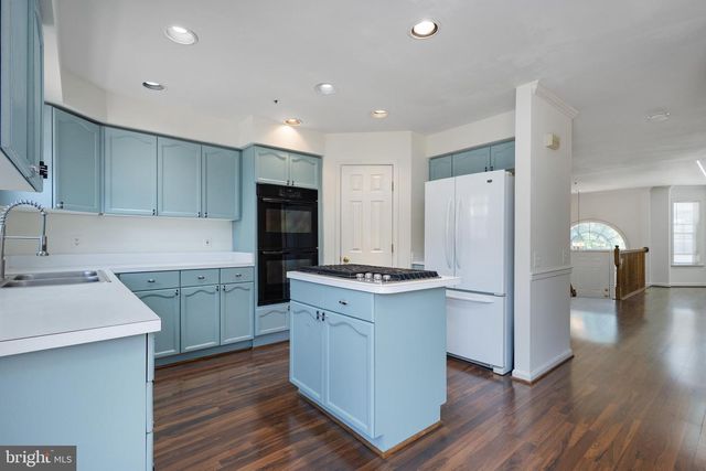 18506 CARRIAGE WALK CIR, Gaithersburg, MD 20879