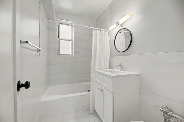 91 Van Cortlandt Avenue W 6E, Bronx, NY 10463