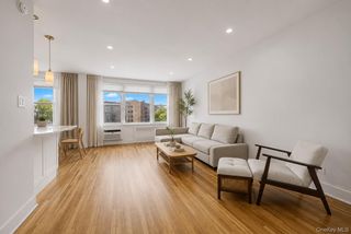 91 Van Cortlandt Avenue W 6E, Bronx, NY 10463