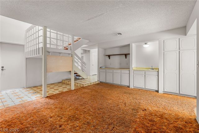 2613 Lourdes Avenue, Las Vegas, NV 89102