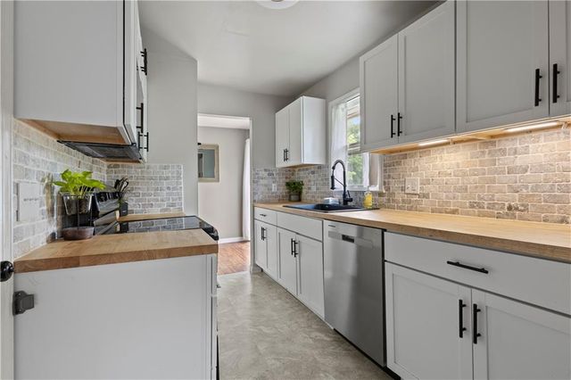 2816 NE 56th Street, Kansas City, MO 64119