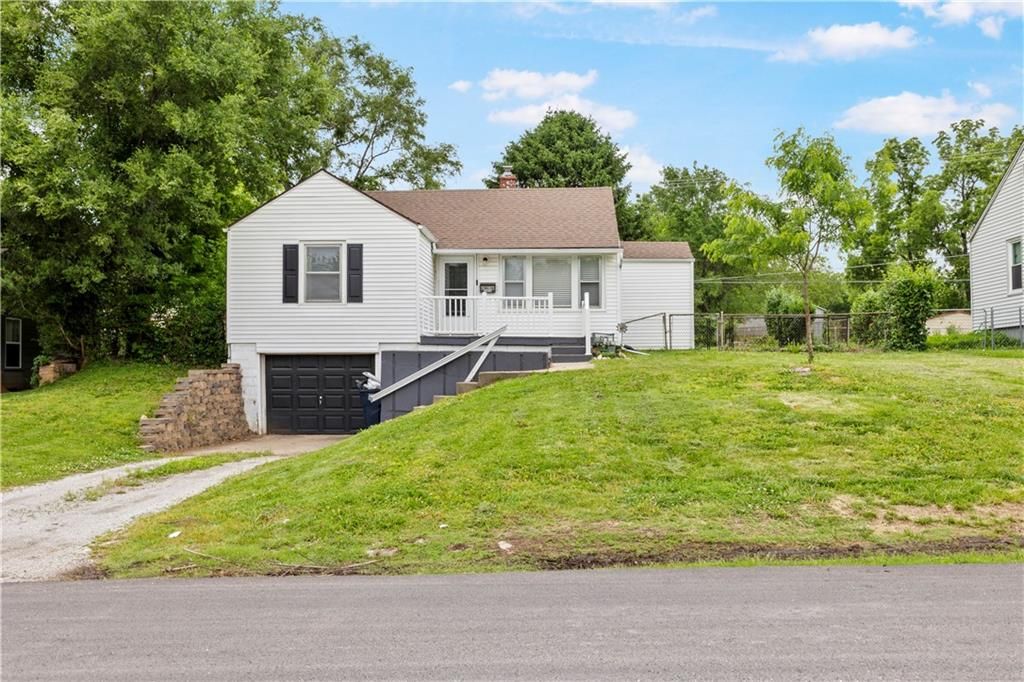 2816 NE 56th Street, Kansas City, MO 64119