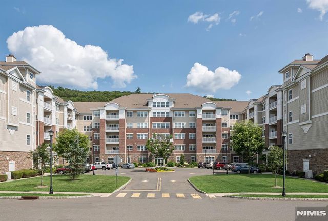 5201 Warrens Way, Wanaque, NJ 07465