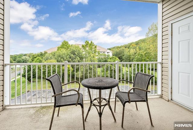 5201 Warrens Way, Wanaque, NJ 07465