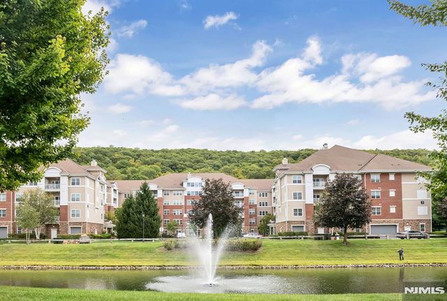 5201 Warrens Way, Wanaque, NJ 07465