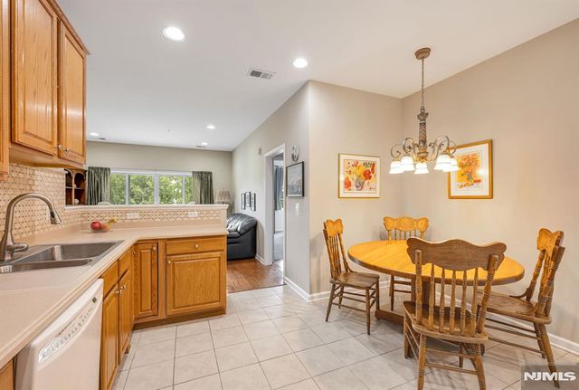 5201 Warrens Way, Wanaque, NJ 07465