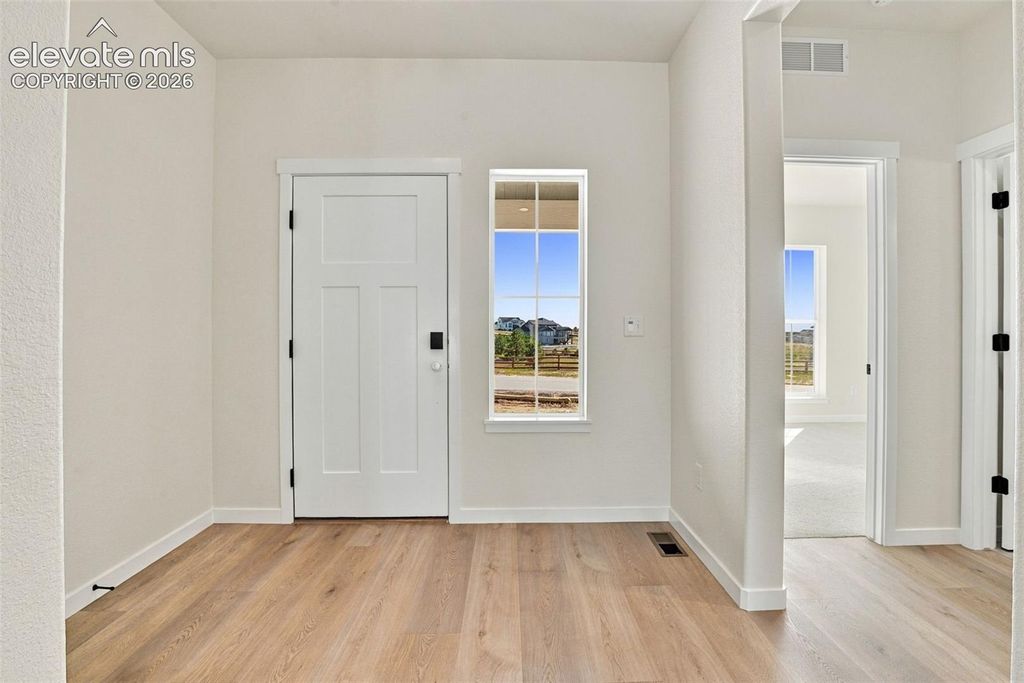 10424 Aspen Valley Road, Colorado Springs, CO 80908 — photo 4