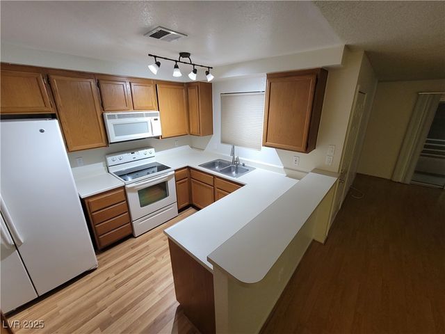 2200 Highpointe Drive 201, Laughlin, NV 89029