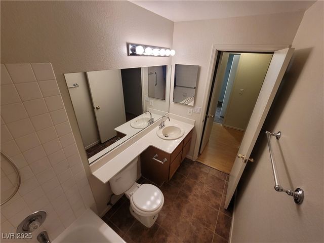 2200 Highpointe Drive 201, Laughlin, NV 89029