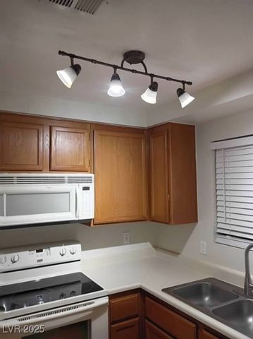 2200 Highpointe Drive 201, Laughlin, NV 89029