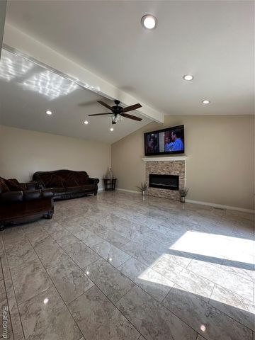 3478 Lancaster Drive, Sterling Heights, MI 48310