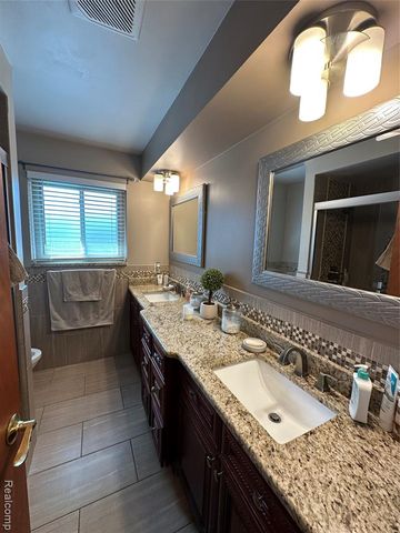 3478 Lancaster Drive, Sterling Heights, MI 48310