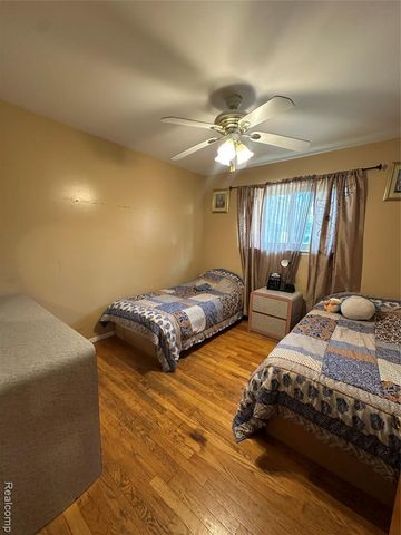 3478 Lancaster Drive, Sterling Heights, MI 48310