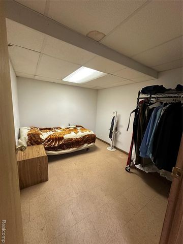 3478 Lancaster Drive, Sterling Heights, MI 48310